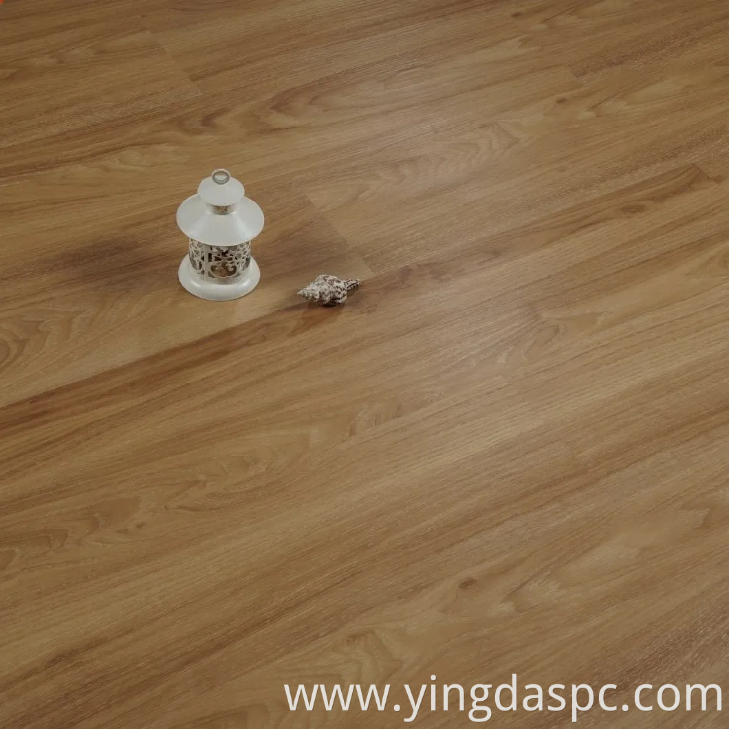 Easy-Care Vinyl Floor with Classic Natural Color